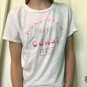 Hollister tee
